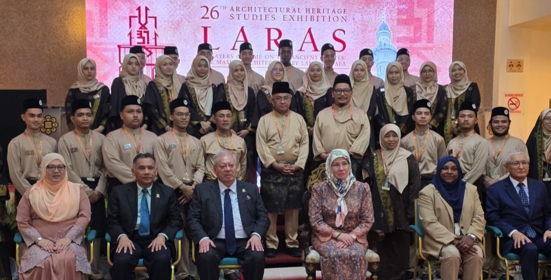 High Commissioner Attended the 26th LARAS Architectural Heritage Exhibition